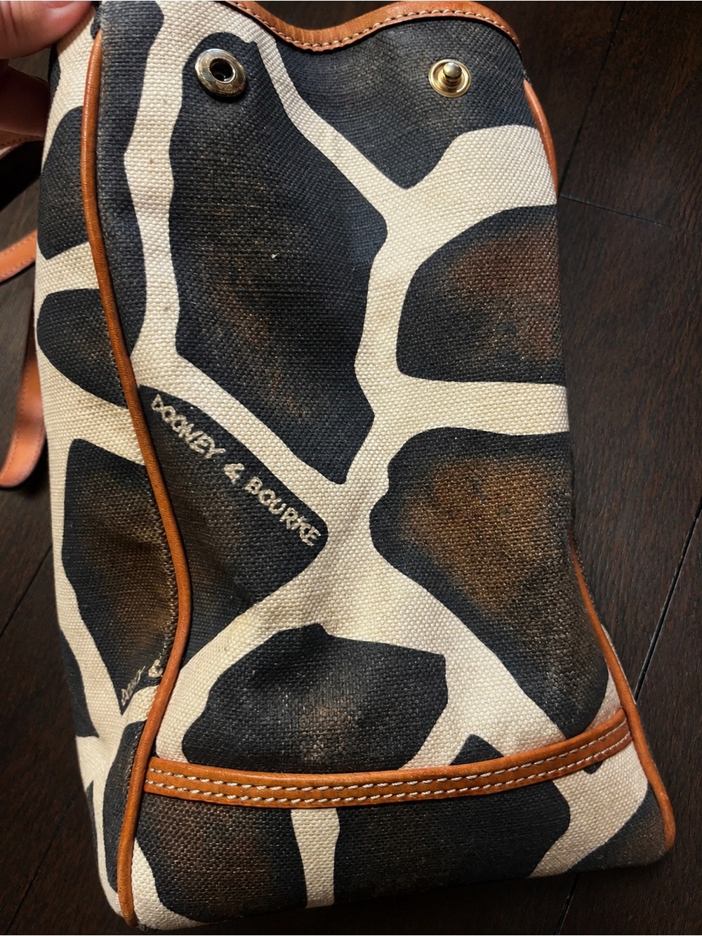 Dooney & Bourke Giraffe Print Canvas Tote Bag | Pink Lining | Rare |Leather Trim - Picture 4 of 8
